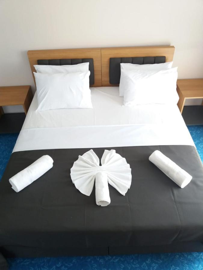 Silver Continent Hostel Silivri Bagian luar foto