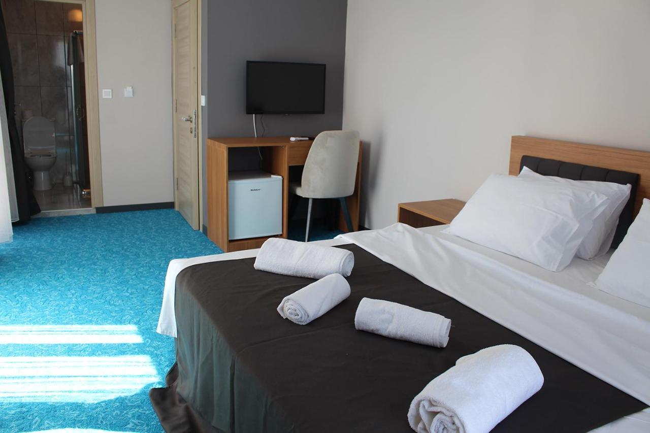 Silver Continent Hostel Silivri Bagian luar foto
